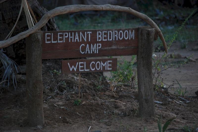 Elephant Bedroom Camp Archers Post Exteriör bild